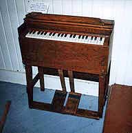 Estey Portable Organ - 6.9 K